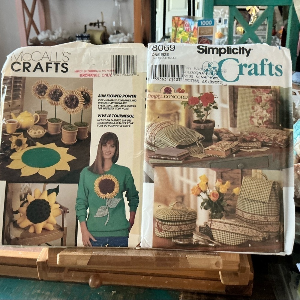 2 Patterns Crafts, Never Cut! McCalls P433 & Simplicity 8069